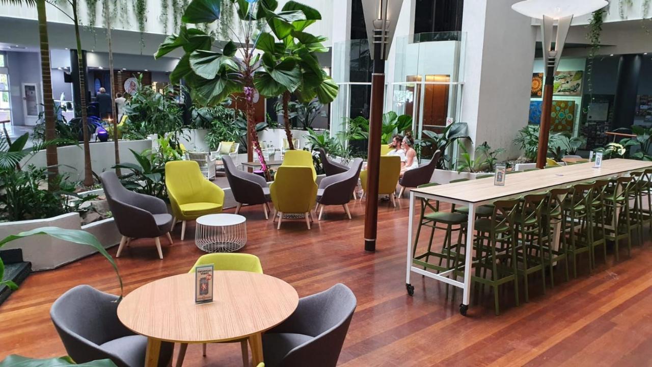 Novotel Darwin Cbd Экстерьер фото