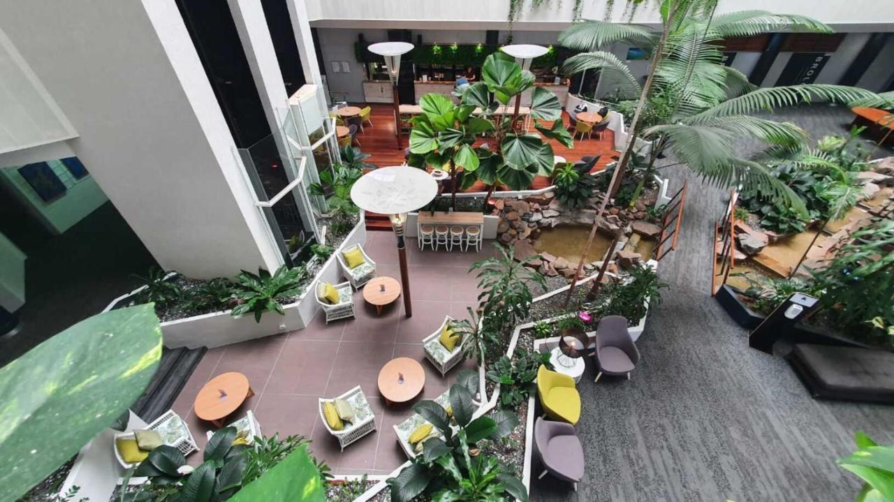 Novotel Darwin Cbd Экстерьер фото