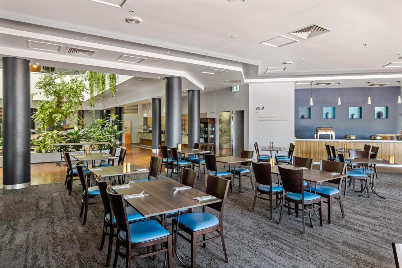 Novotel Darwin Cbd Экстерьер фото
