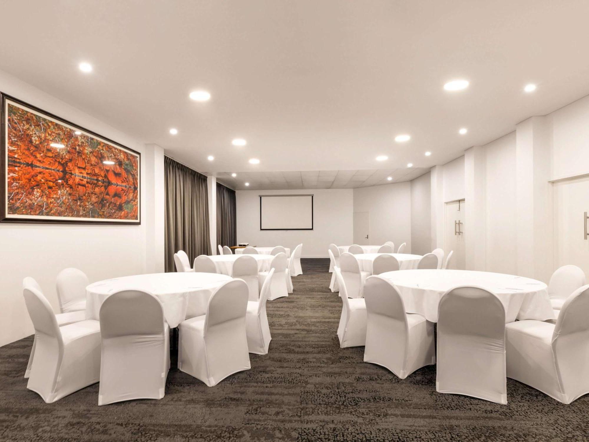 Novotel Darwin Cbd Экстерьер фото