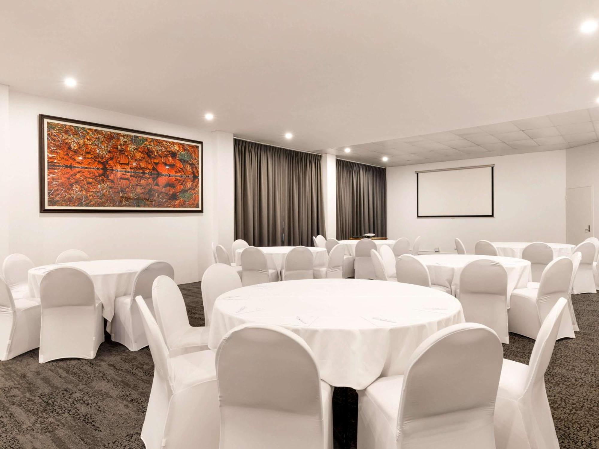 Novotel Darwin Cbd Экстерьер фото